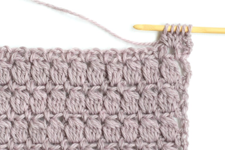 Read more about the article How To Crochet the Cluster Stitch