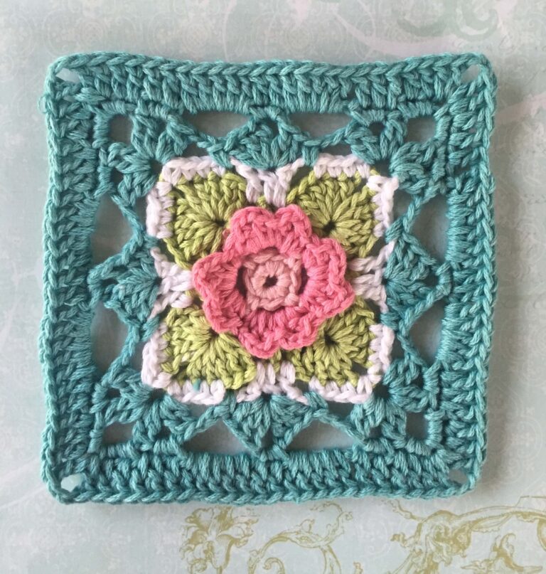 Read more about the article Beautiful 3D Flower Square Free Pattern