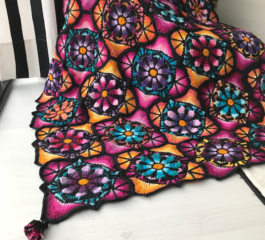 Stained Glass Flowers Blanket Pattern