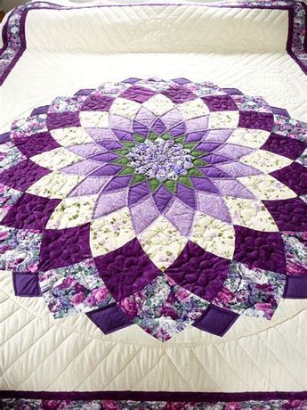 Giant Dahlia Quilt Pattern