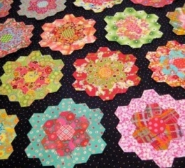 Hexagon Flower Quilt Block
