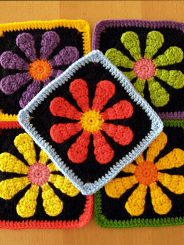 Retro Daisy Square Crochet Pattern