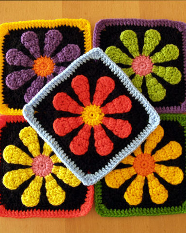 Retro Daisy Square Crochet Pattern