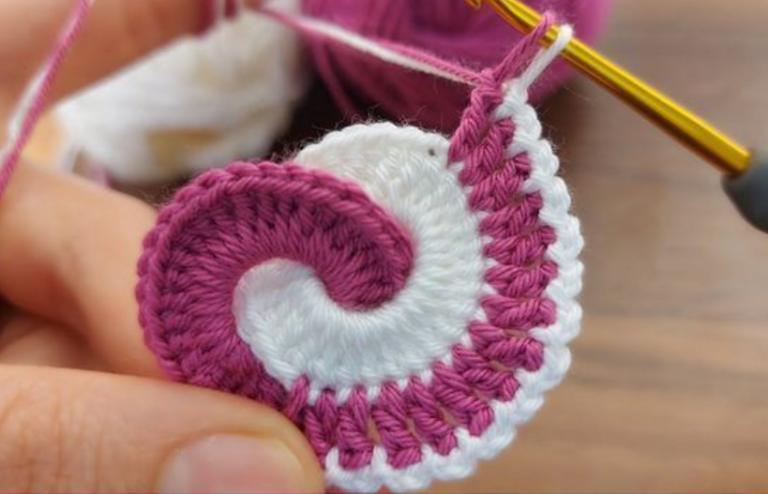 Read more about the article Super Easy Crochet Stitch