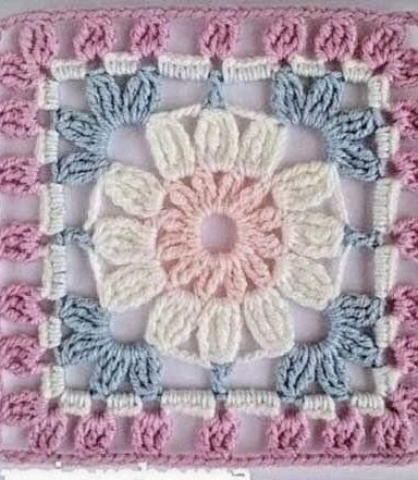 Crochet Square with Flower Pattern