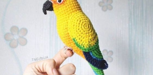 Amigurumi Parrot Free Pattern