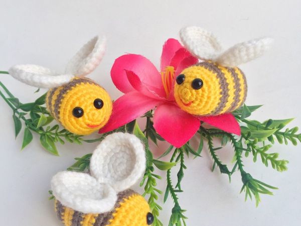 Amigurumi Crochet Bee Free Pattern