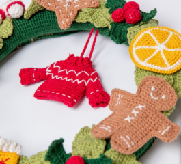 Gingerbread Christmas Wreath Free Pattern