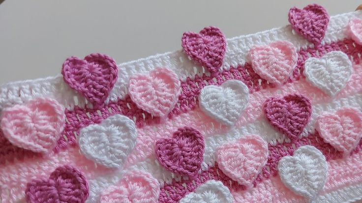 Read more about the article Create Stunning Crochet Heart Patterns