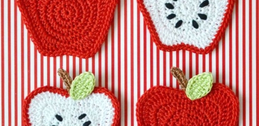 Apple Coaster Pattern – A Fun and Easy Crochet Project