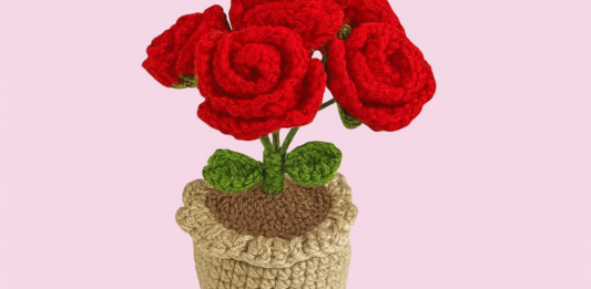 Mini Crochet Rose Pot