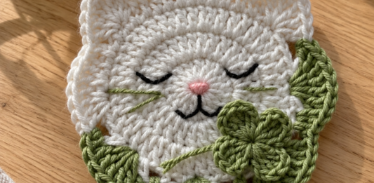 Sleeping Cat with Four-Leaf Clover